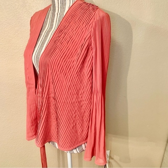 NWT Bar III Wrap Blouse XXS Salmon Orange Pink “Dark Starfish” Bell Sleeves Boho - Picture 6 of 16